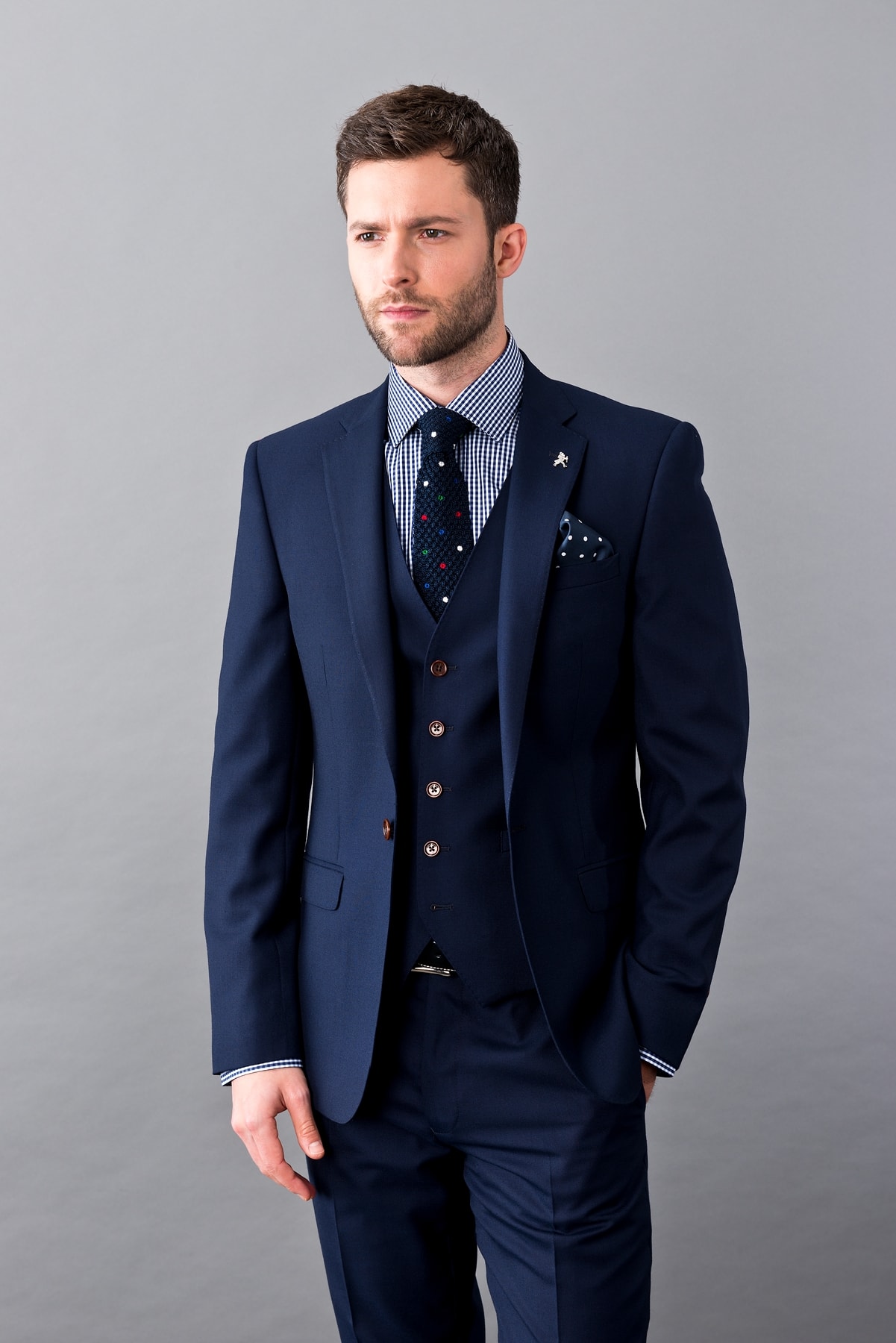 How to Tie a Tie | Men's Formal Wear | Astares Suit Hire
